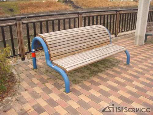bench_0045.jpg